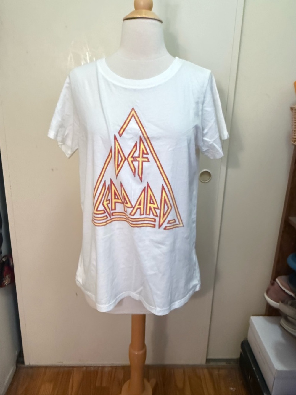 Def Leppard daydreamer Graphic Band Tee medium